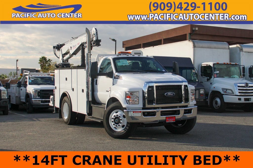 Used 2019 Ford F750 2WD Regular Cab Super Duty image 1