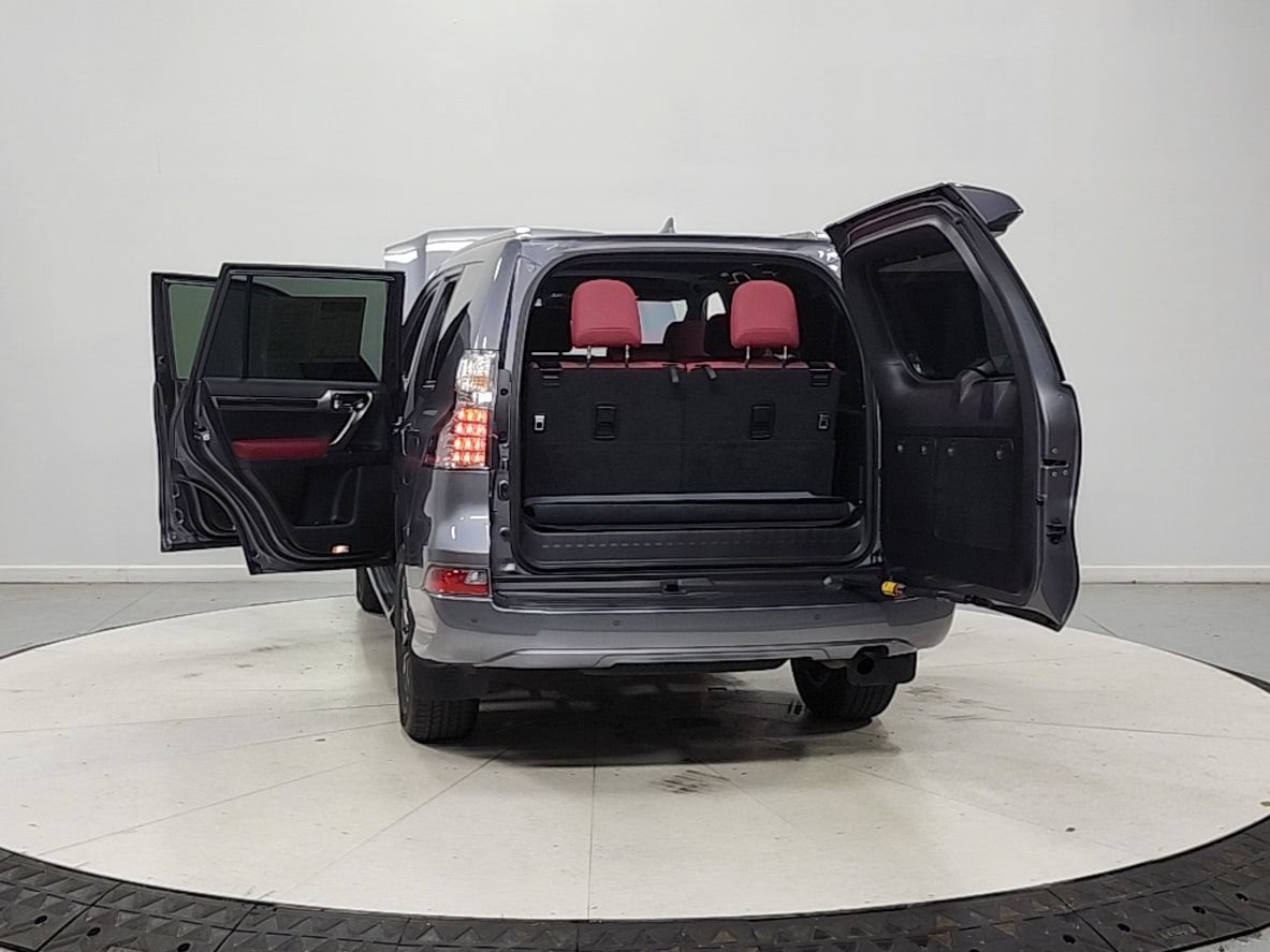 Used 2023 Lexus GX 460 Premium w/ Premium Package AWD/4WD image 15