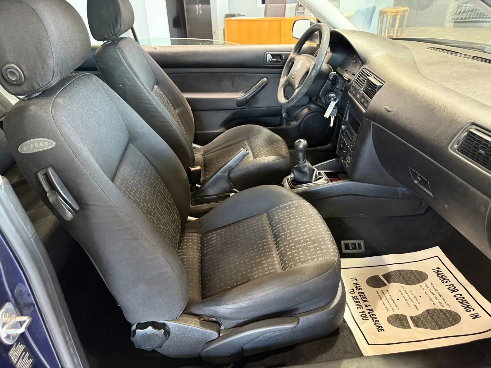 Used 2001 Volkswagen Golf GL FWD image 11