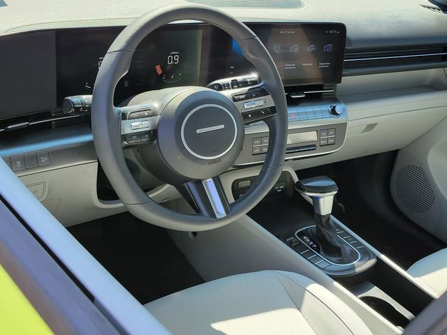 Used 2024 Hyundai Kona SEL FWD image 5