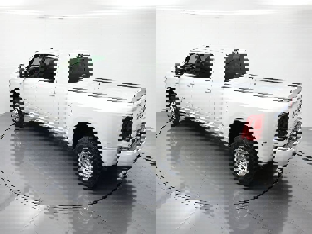 New 2026 RAM 3500 Laramie w/ Max Tow Package image 38