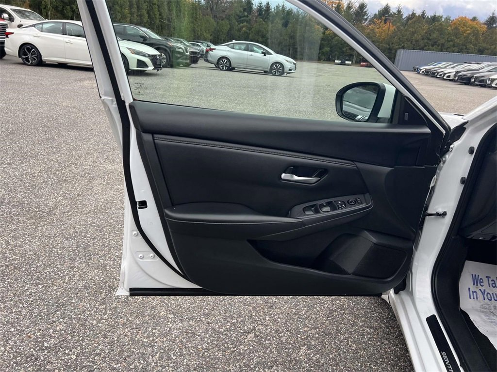 Used 2025 Nissan Sentra SV w/ All-Weather Package image 16
