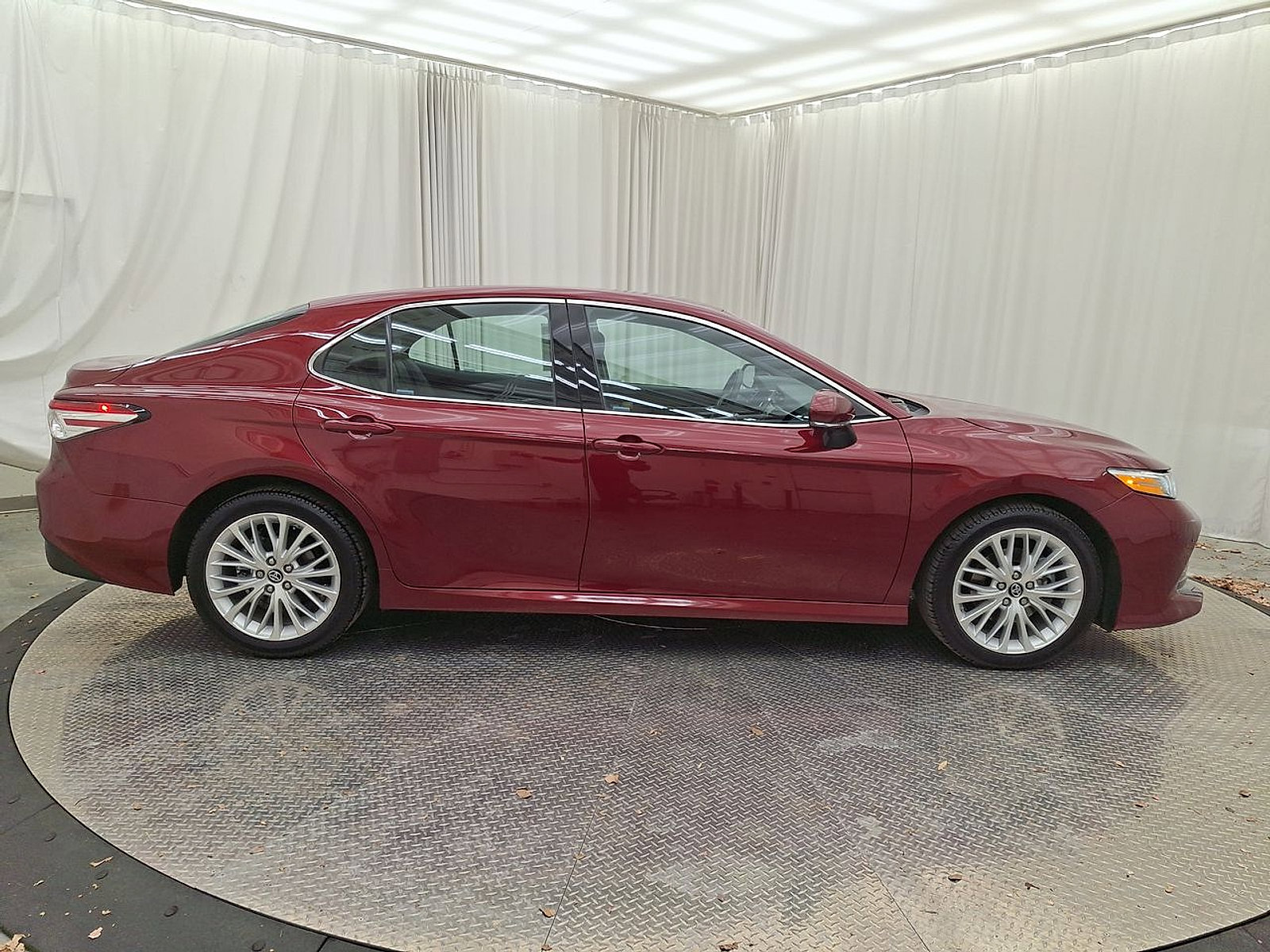 Certified 2018 Toyota Camry XLE image 26