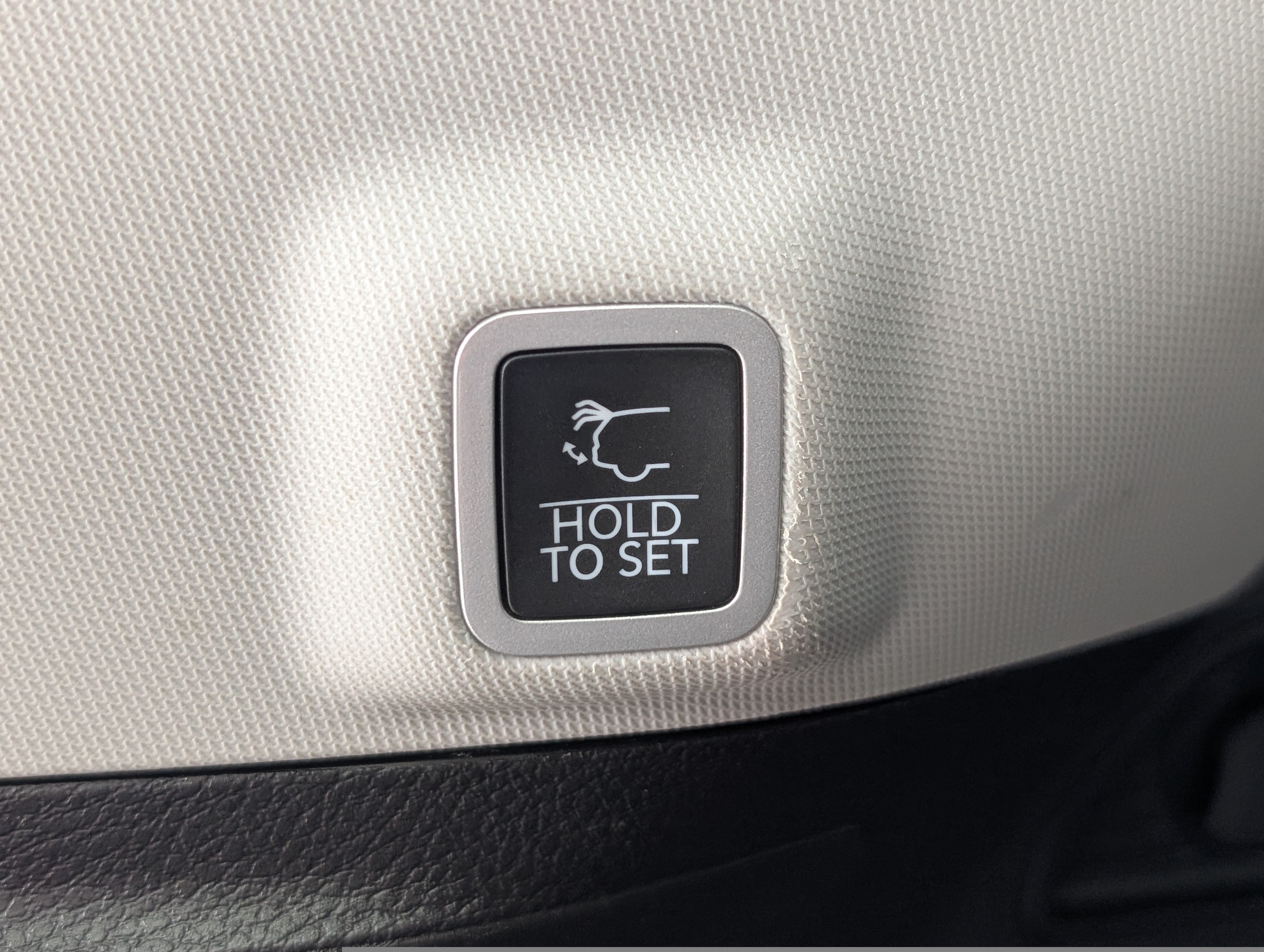 Used 2024 Jeep Grand Cherokee Limited AWD/4WD image 14