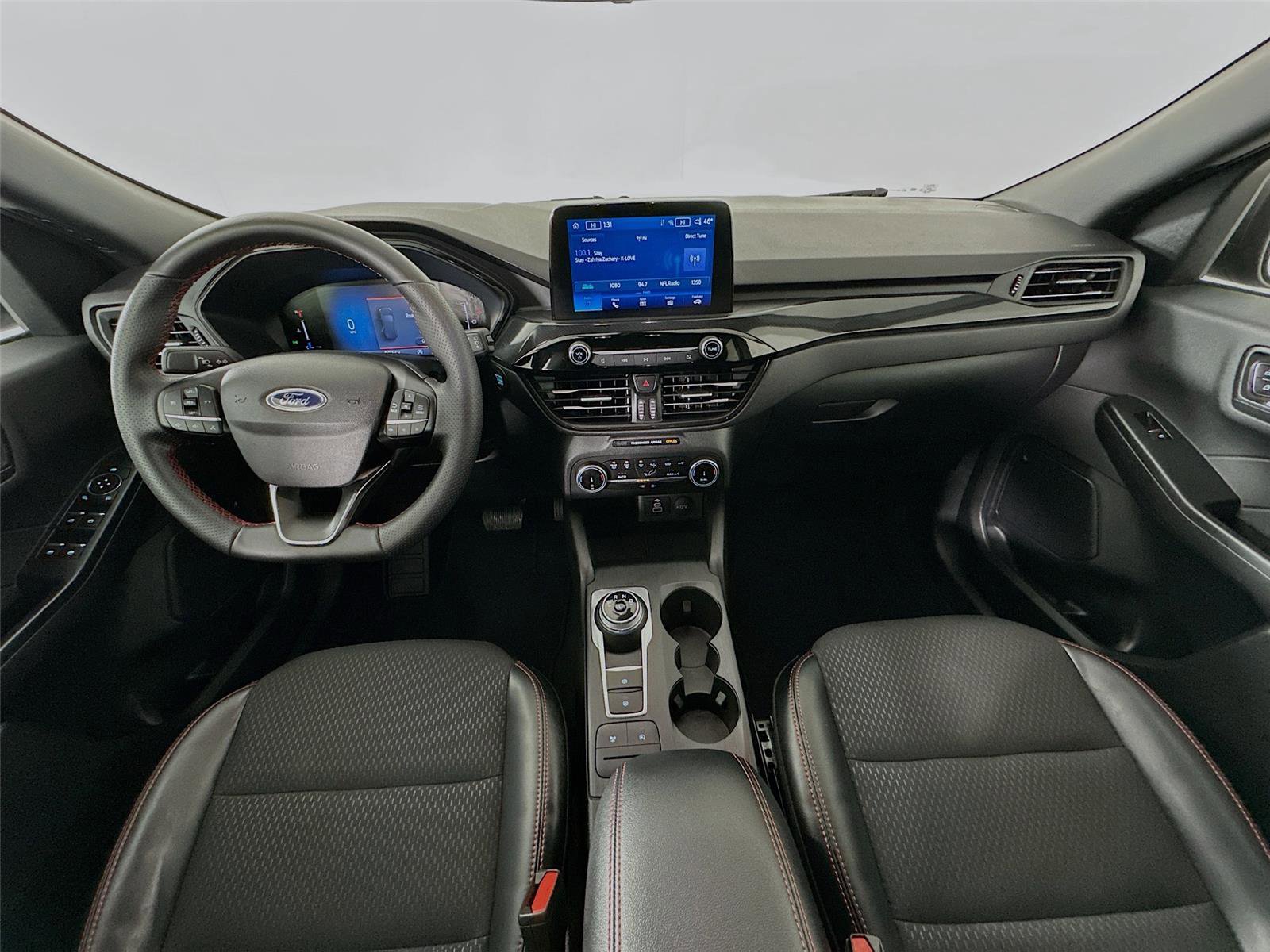 Used 2025 Ford Escape ST-Line image 30