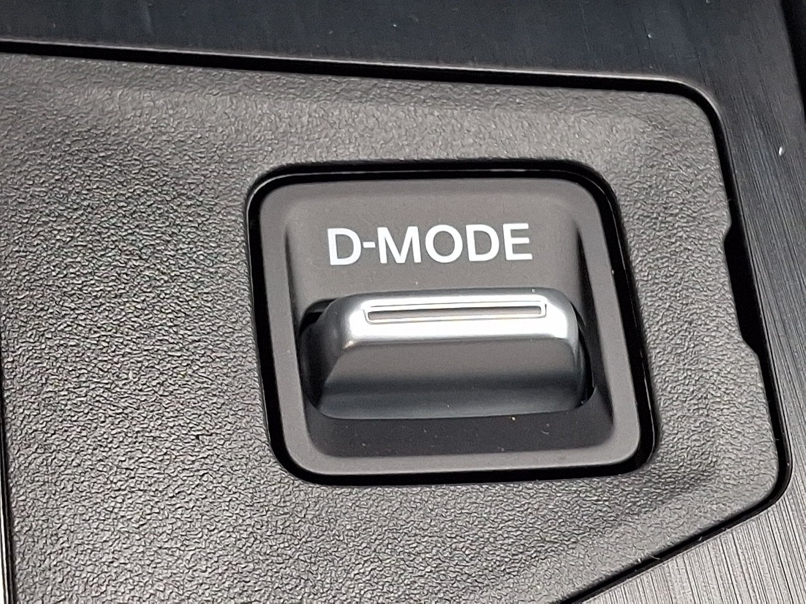 New 2027 Nissan Kicks SV AWD/4WD image 18