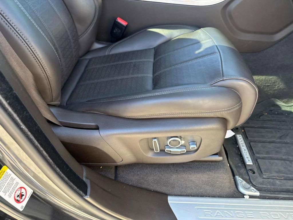 Used 2022 Land Rover Range Rover Sport Autobiography image 12