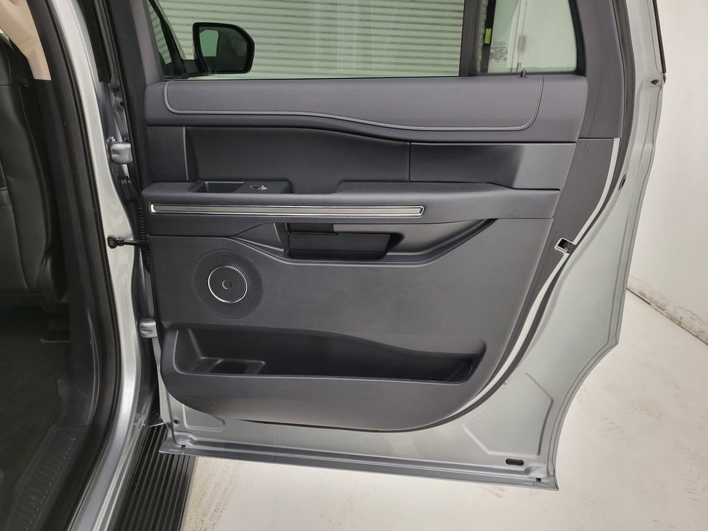 Used 2024 Ford Expedition Max XLT image 45