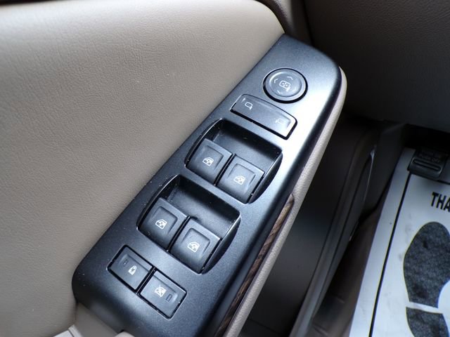 Used 2015 GMC Yukon XL SLE w/ Convenience Package image 25