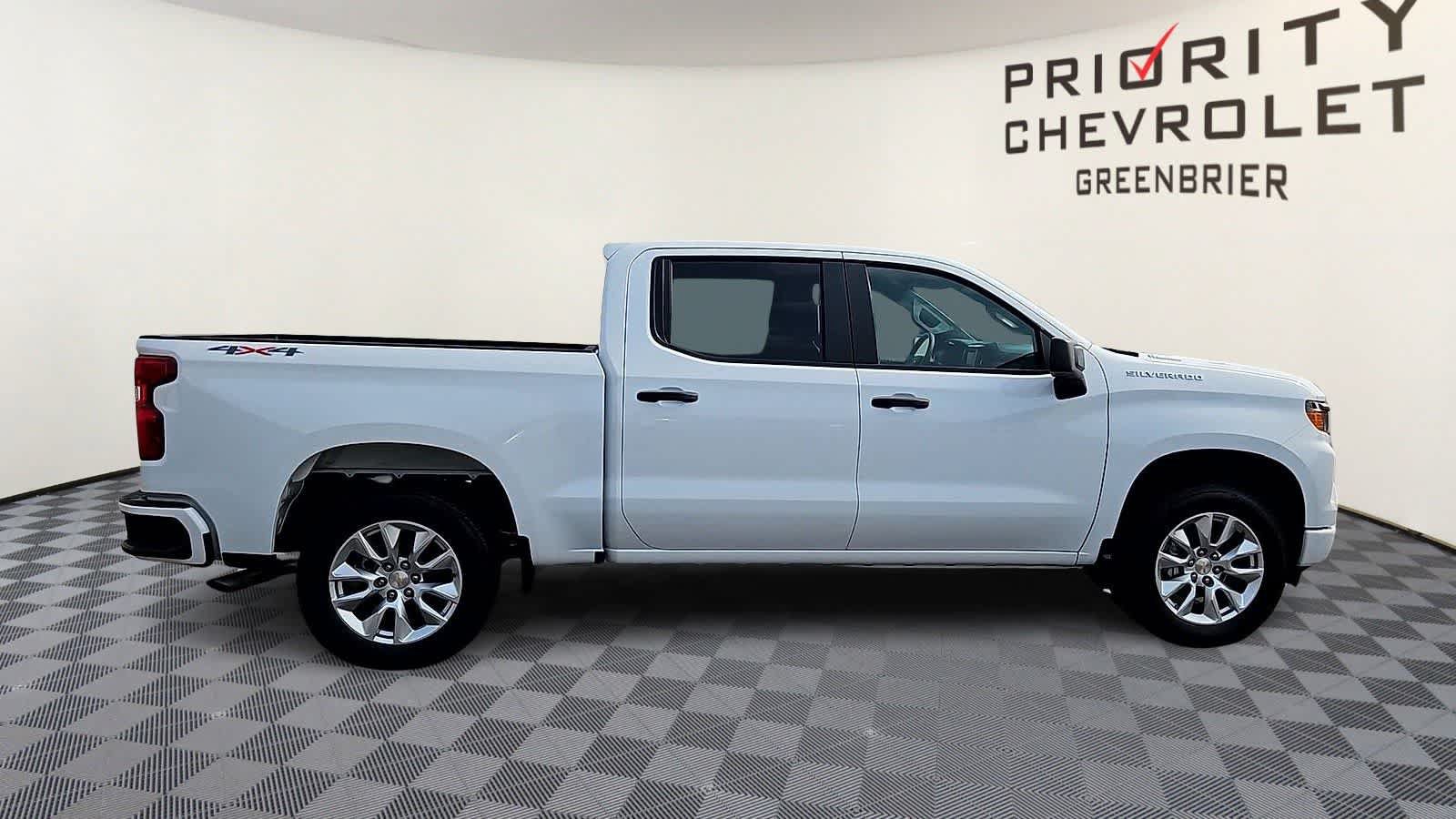 Used 2026 Chevrolet Silverado 1500 Custom AWD/4WD image 9