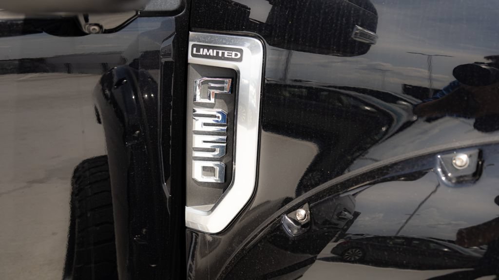 Used 2022 Ford F250 Limited w/ FX4 Off-Road Package AWD/4WD image 16