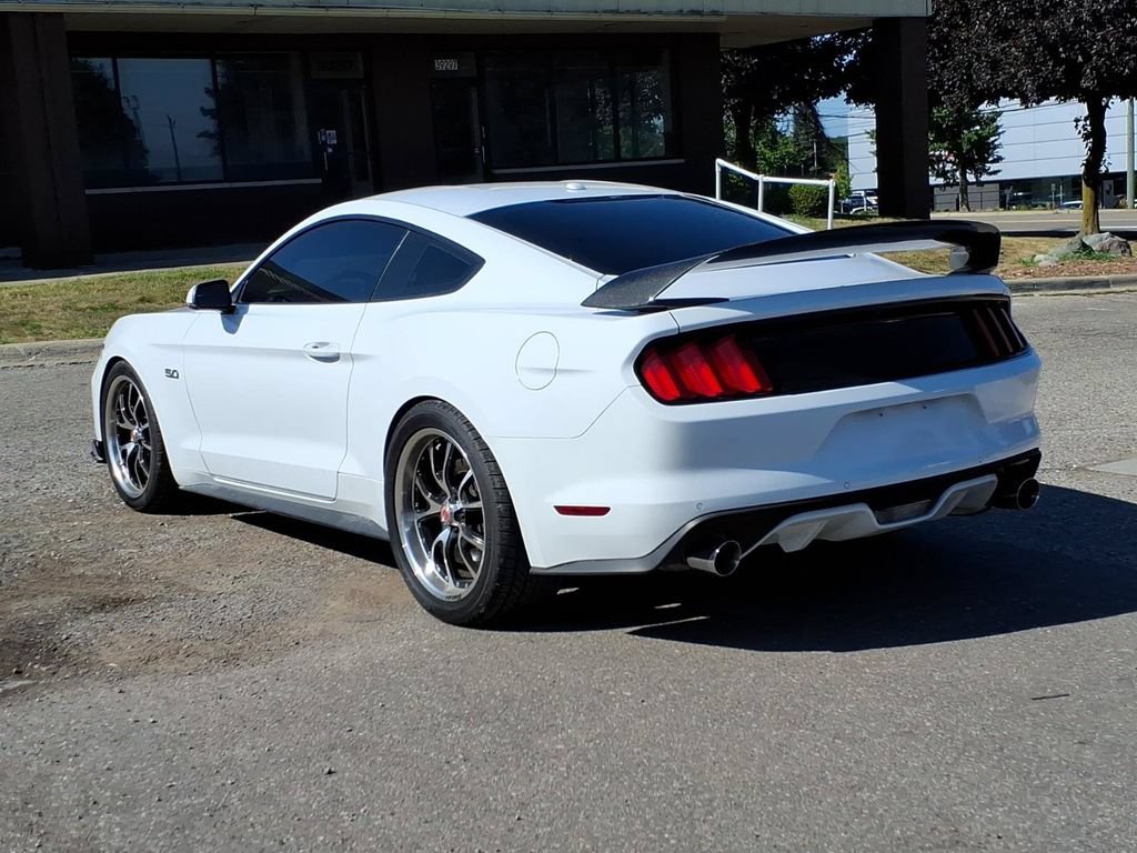 Used 2016 Ford Mustang GT Premium w/ GT Performance Package RWD image 3