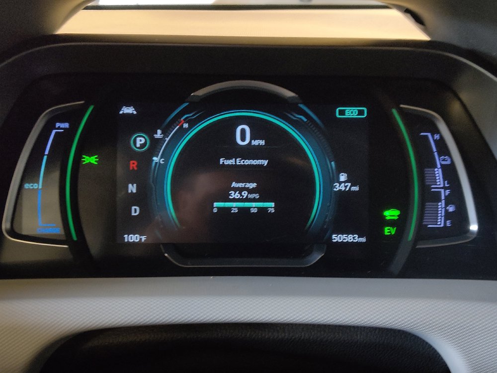 Used 2020 Hyundai Ioniq SE FWD image 23