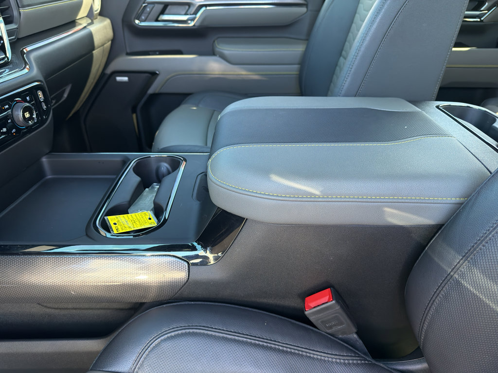 Used 2024 Chevrolet Silverado 2500 ZR2 image 16