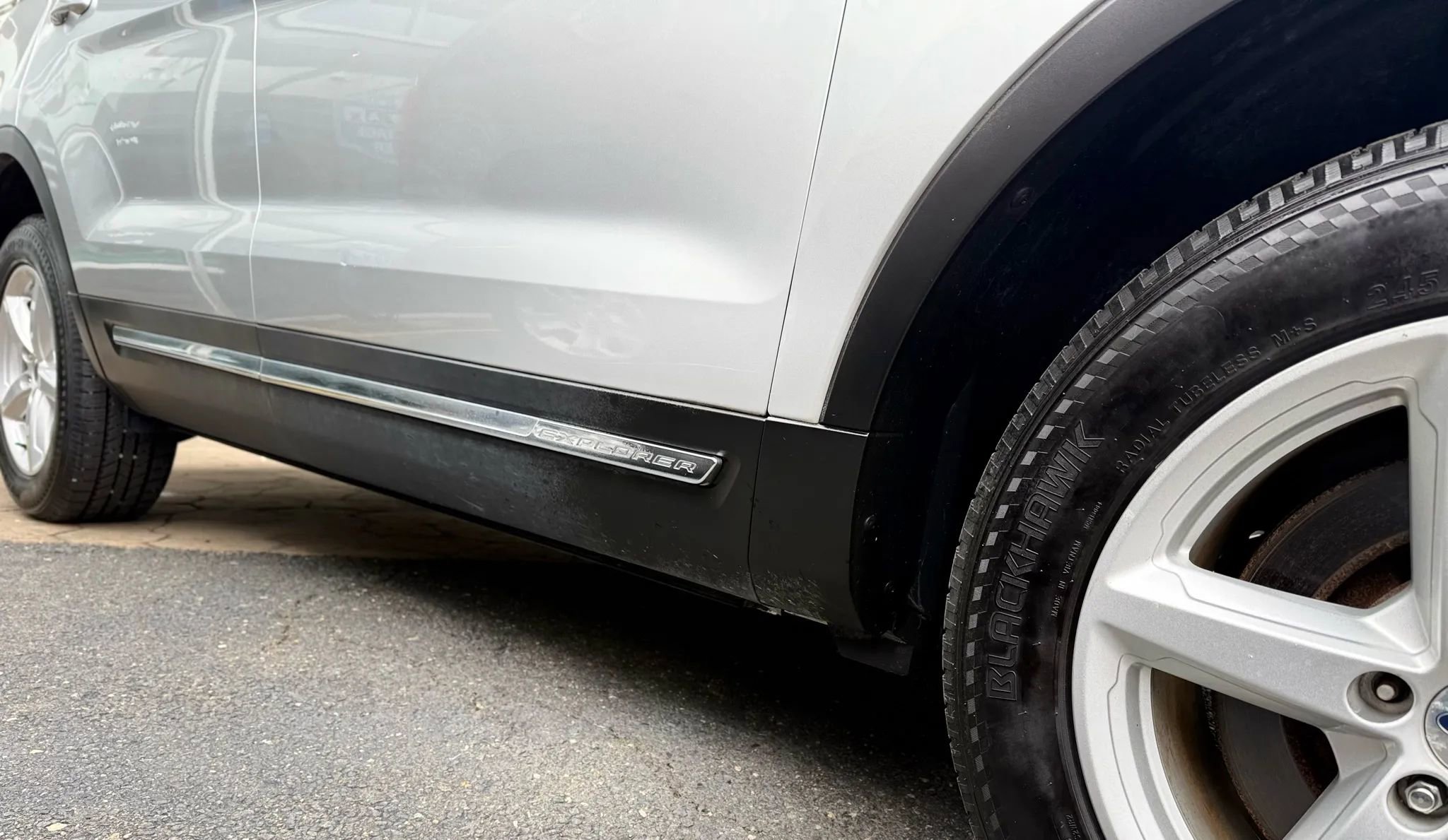 Used 2016 Ford Explorer XLT image 56