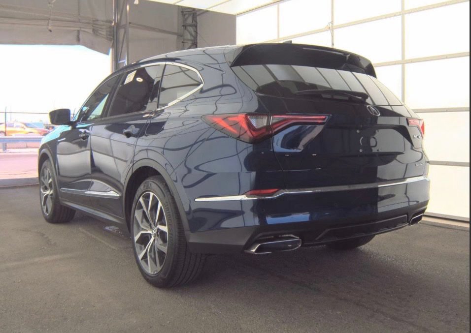 Certified 2023 Acura MDX SH-AWD w/ Technology Package image 4