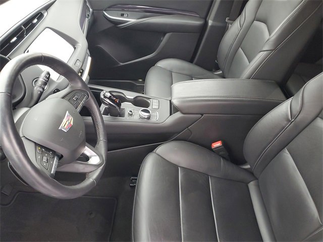 Certified 2022 Cadillac XT4 Luxury w/ Cold Weather Package image 25