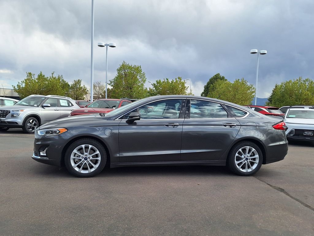 Used 2019 Ford Fusion Energi Titanium FWD image 6