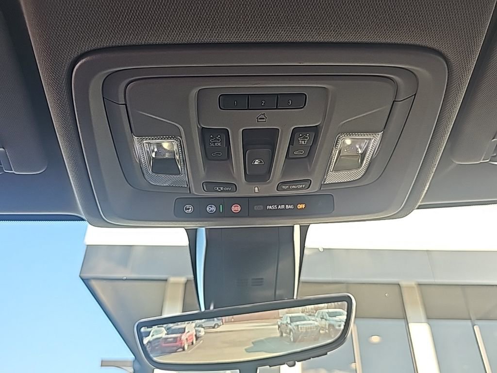 Used 2022 GMC Sierra 2500 Denali w/ Denali Ultimate Package image 24