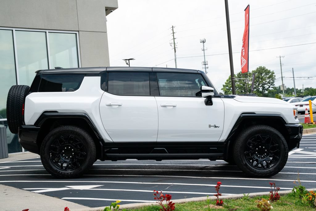 Used 2025 GMC Hummer EV 2X AWD/4WD image 9