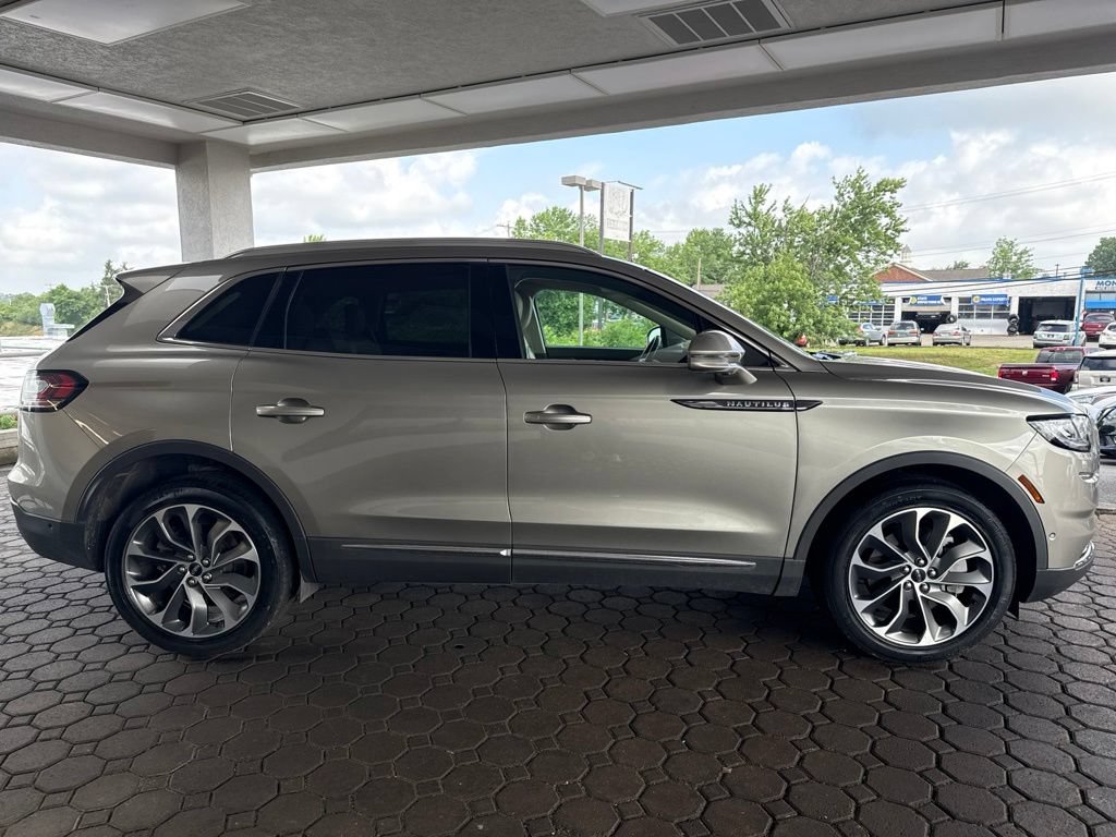 Used 2023 Lincoln Nautilus Reserve w/ Equipment Group 201A AWD/4WD image 4