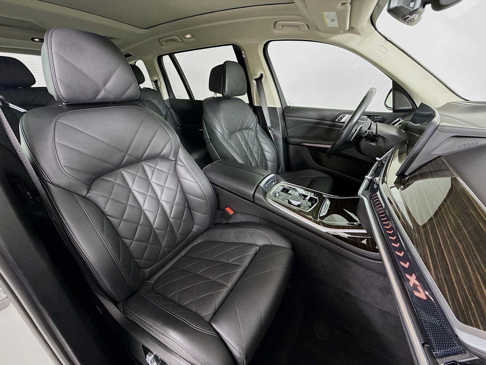 Used 2024 BMW X7 xDrive40i w/ Premium Package AWD/4WD image 30