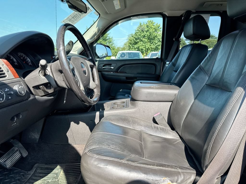Used 2009 GMC Sierra 2500 SLT w/ SLT Convenience Package AWD/4WD image 18