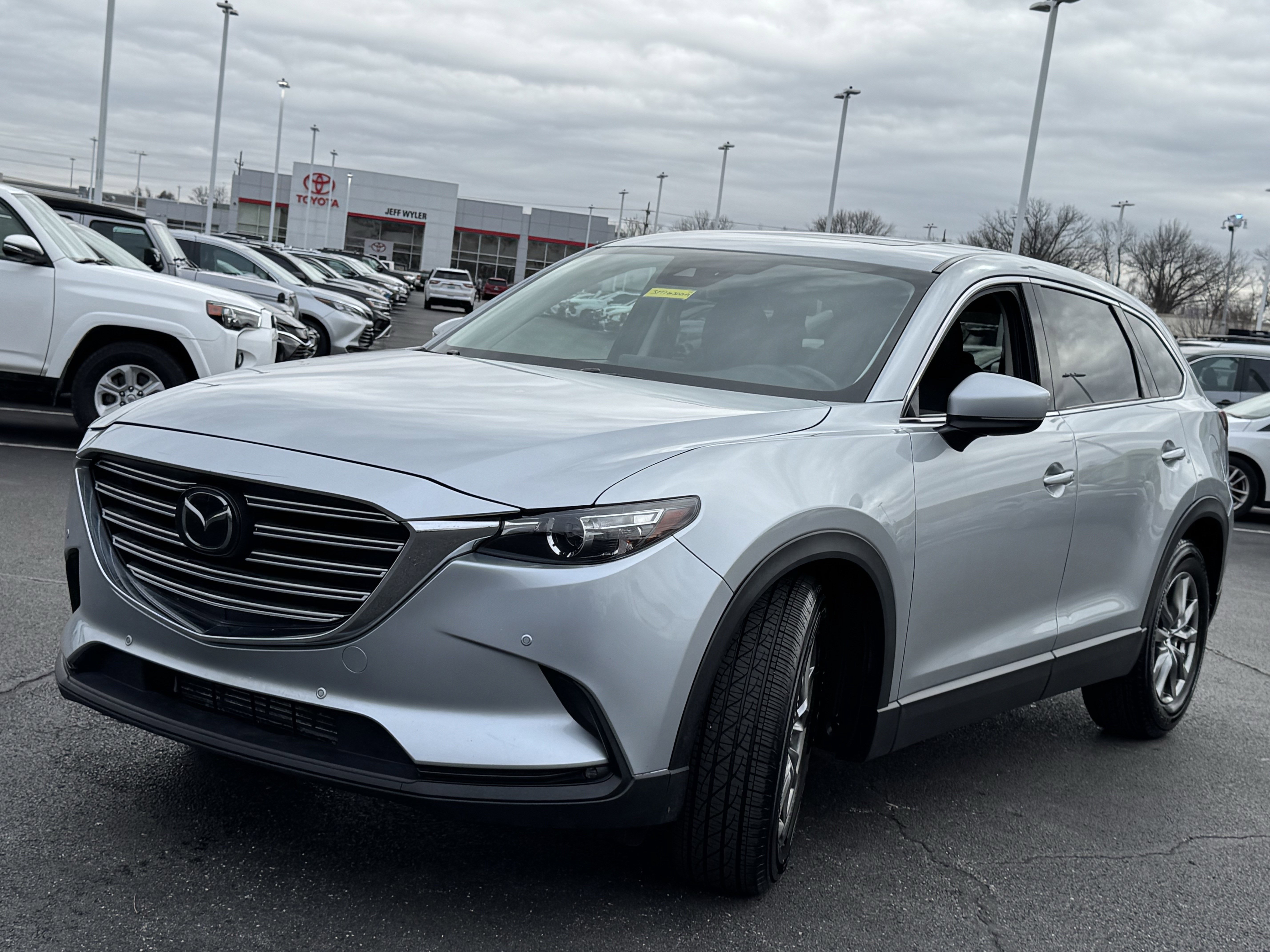 Used 2019 MAZDA CX-9 Touring w/ Touring Premium Package image 17