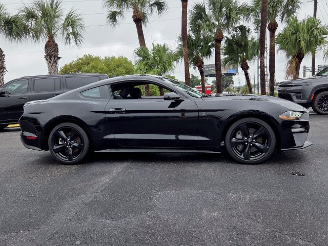 Used 2022 Ford Mustang GT w/ Black Accent Package RWD image 8