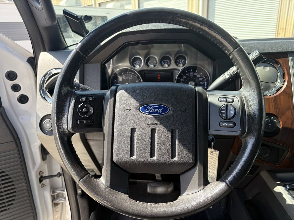 Used 2011 Ford F250 Lariat w/ Chrome Pkg image 15