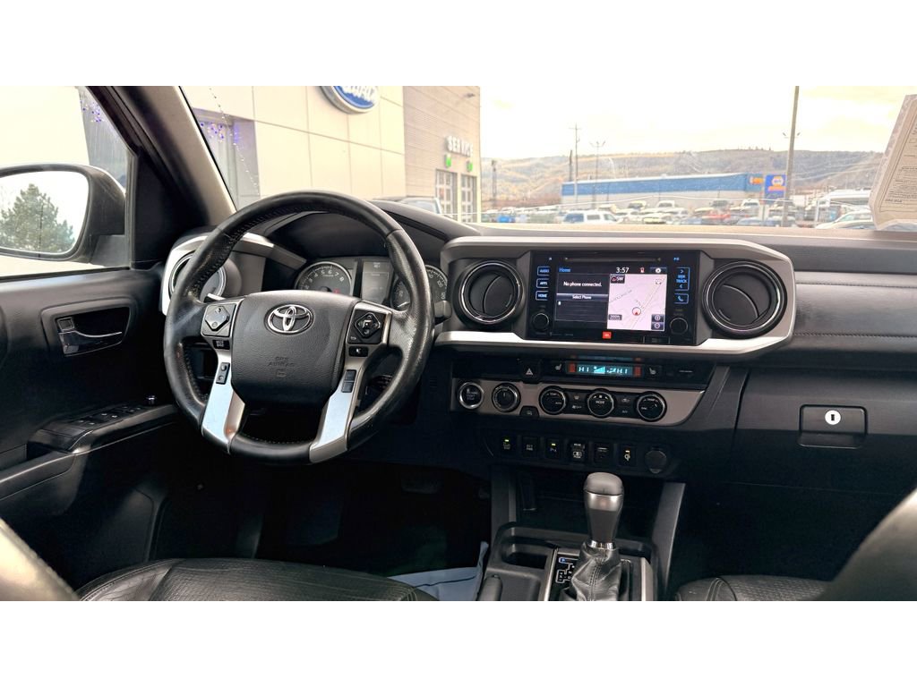 Used 2018 Toyota Tacoma Limited image 12