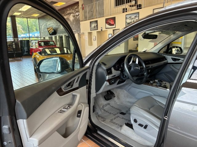 Used 2019 Audi Q7 2.0T Premium w/ Convenience Package AWD/4WD image 15