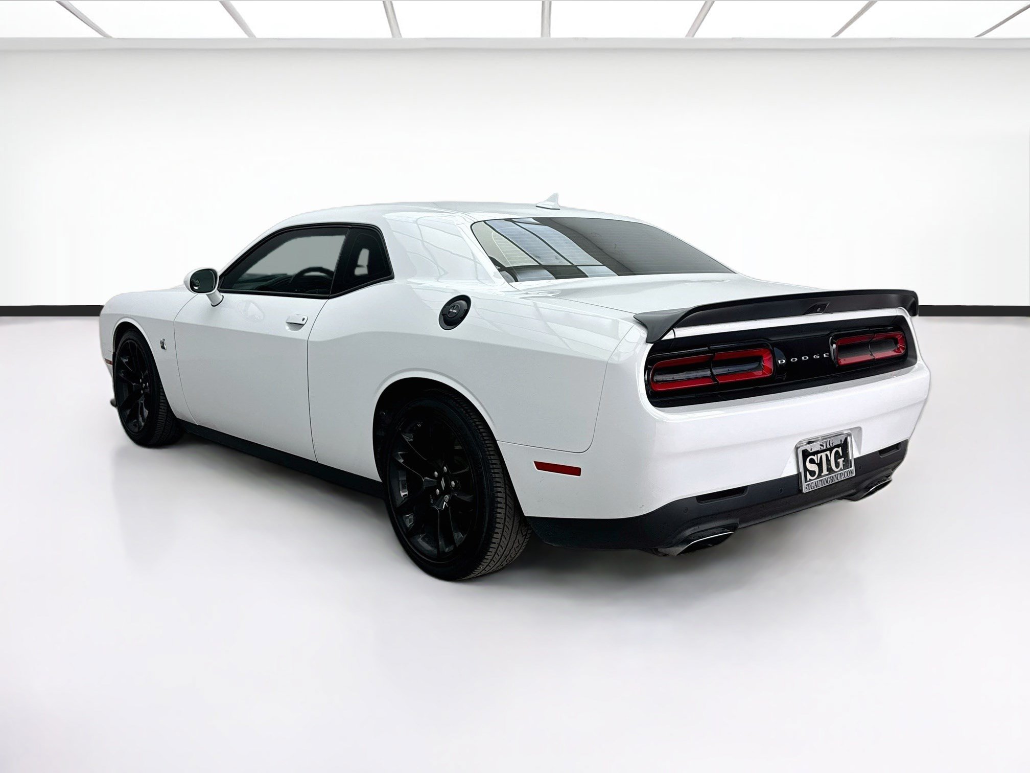 Used 2021 Dodge Challenger R/T Scat Pack w/ Shaker Package RWD image 6