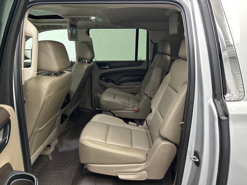 Used 2019 Chevrolet Suburban Premier RWD image 25
