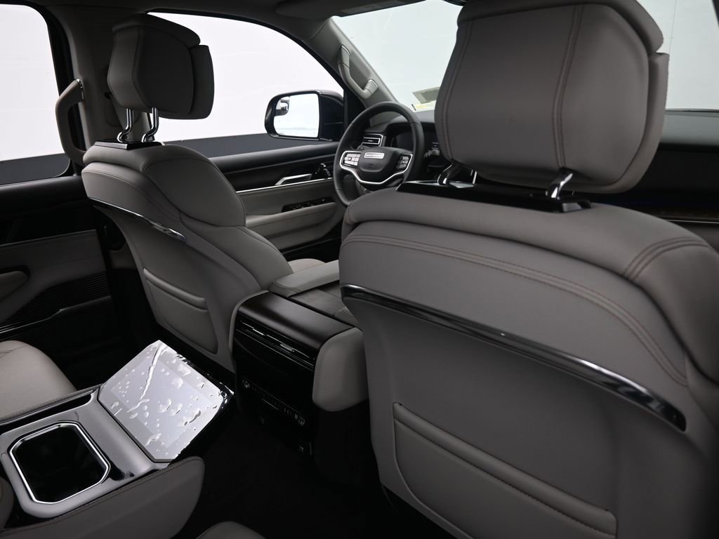 Used 2024 Jeep Grand Wagoneer L 4WD image 46