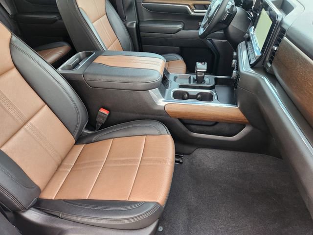 Used 2024 Chevrolet Silverado 1500 High Country w/ Technology Package RWD image 20