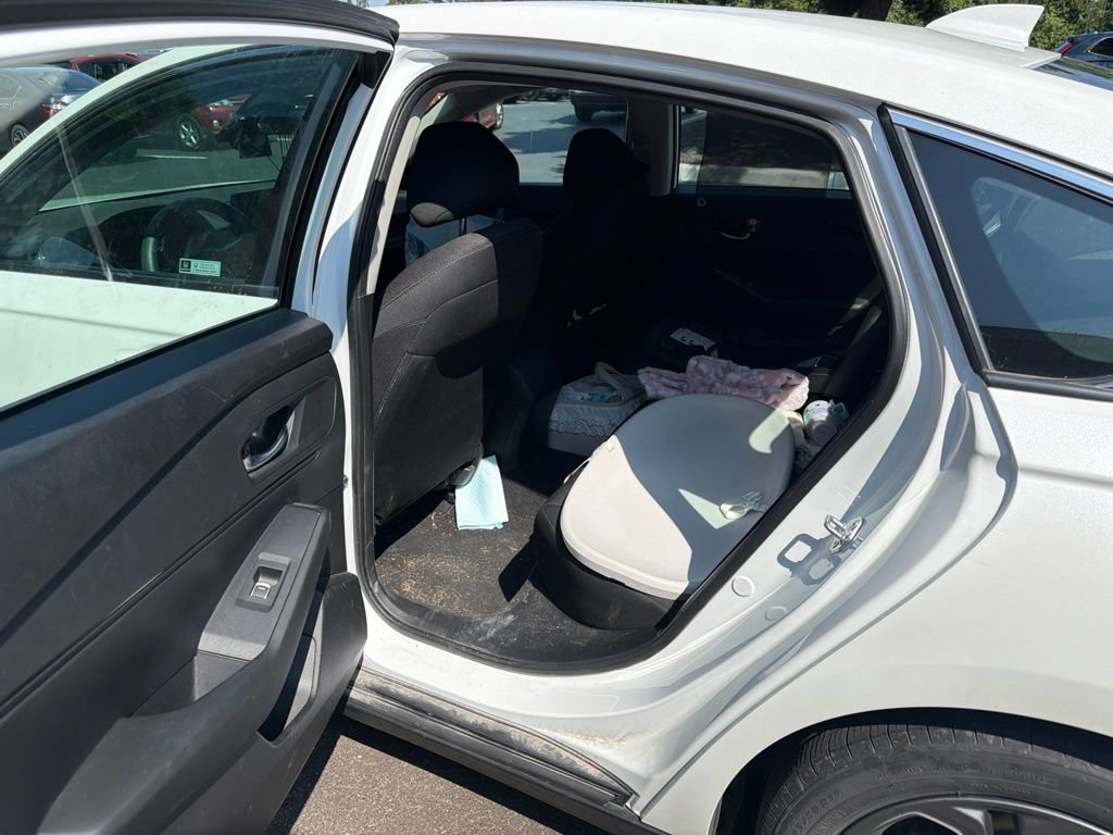 Certified 2023 Honda Accord EX image 17