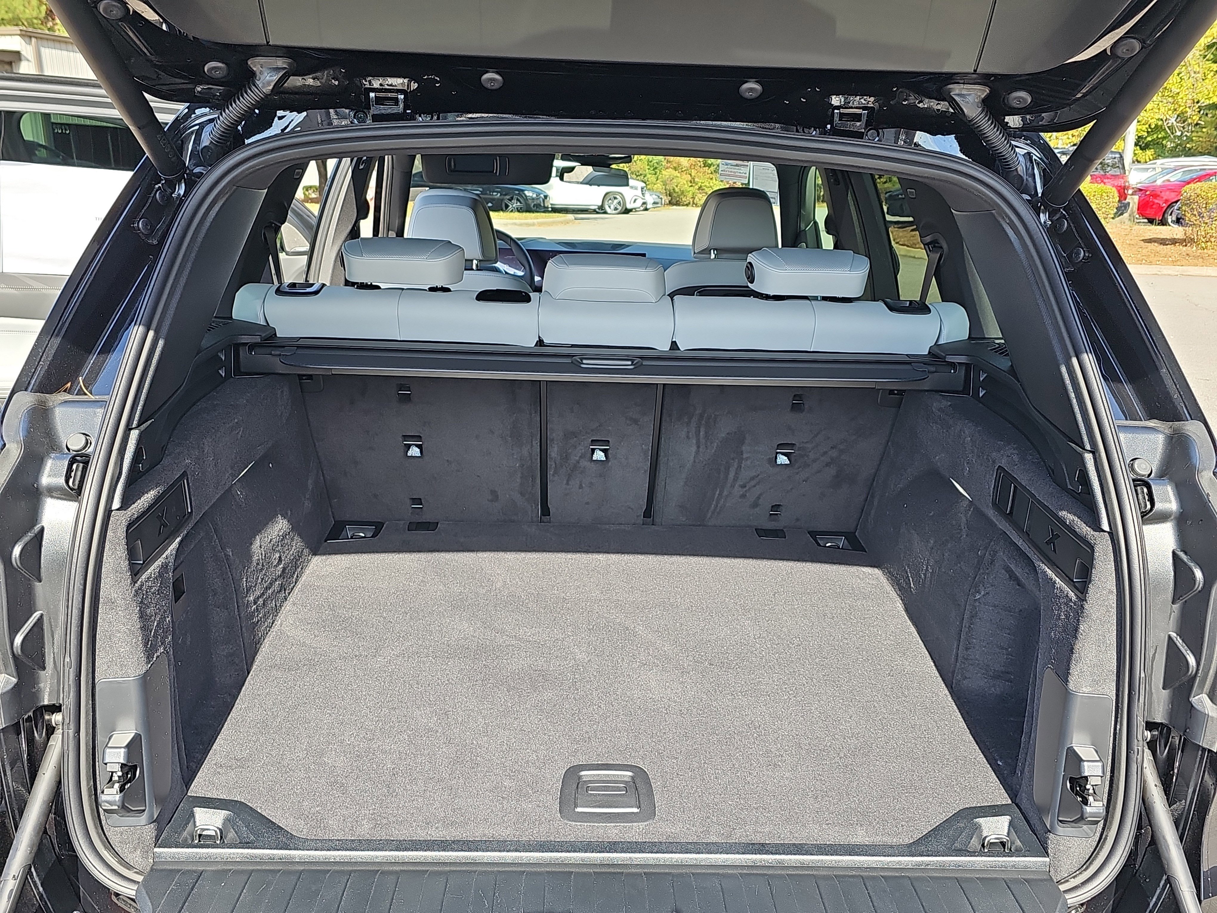 New 2026 BMW X5 xDrive40i w/ Climate Comfort Package image 13