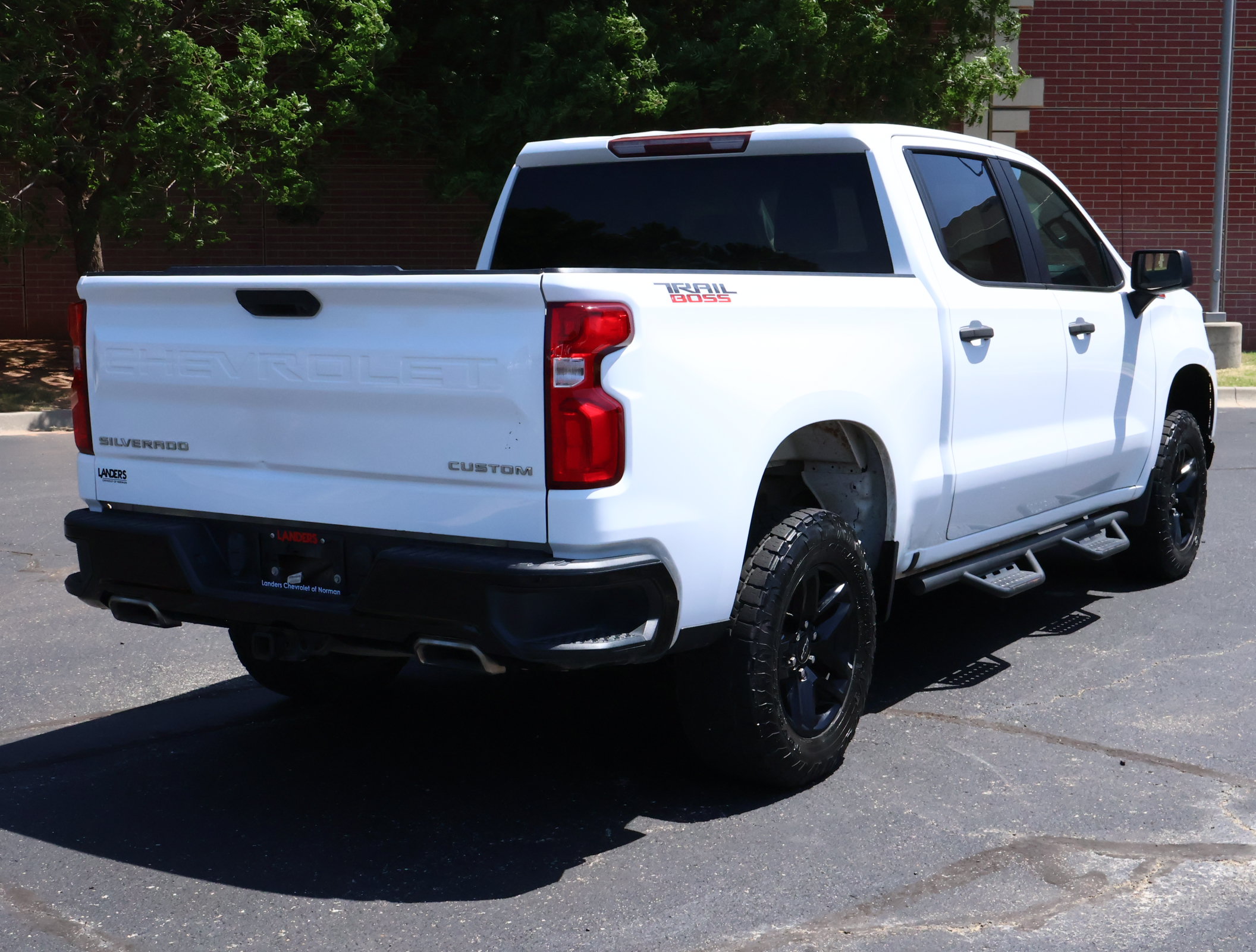 Used 2020 Chevrolet Silverado 1500 Custom Trail Boss AWD/4WD image 27