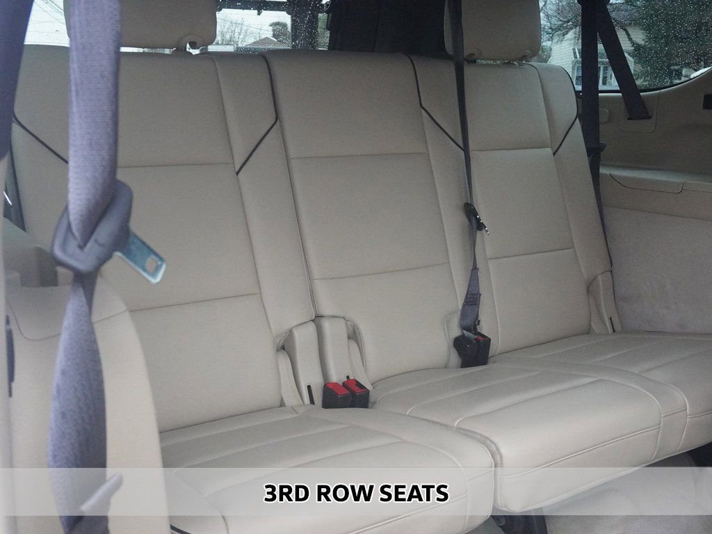 Used 2021 Cadillac Escalade ESV Premium Luxury image 11