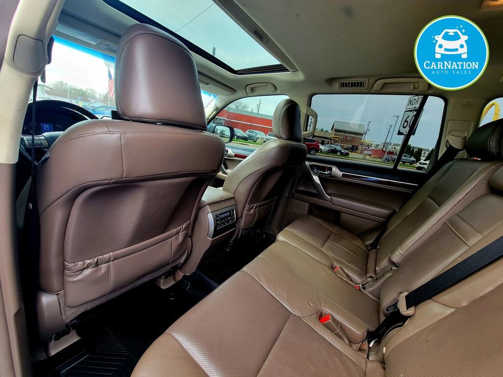 Used 2018 Lexus GX 460 Premium w/ Premium Package image 8