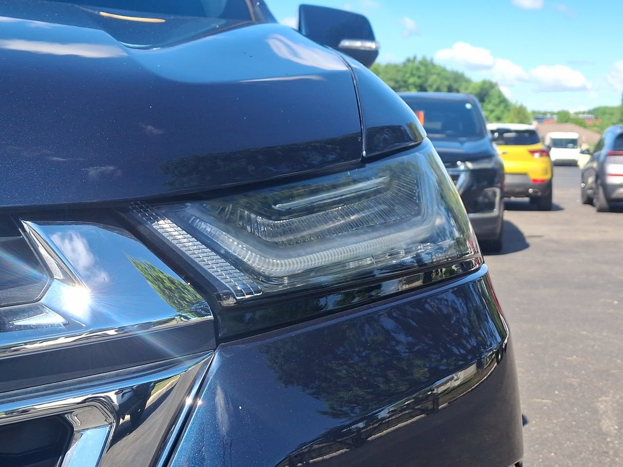 Certified 2023 Chevrolet Traverse LT FWD image 28