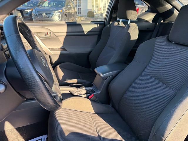 Used 2013 Scion tC image 9