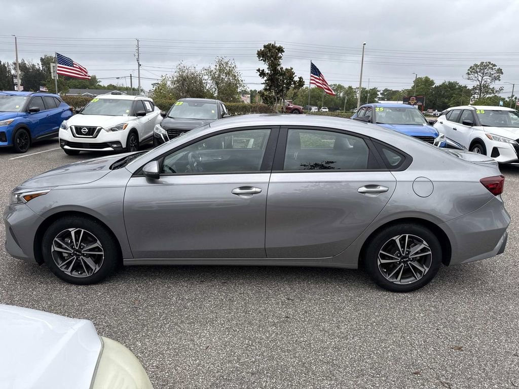 Used 2024 Kia Forte LXS w/ LXS Technology Package image 7
