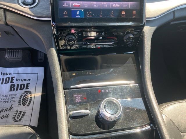 Certified 2023 Jeep Grand Cherokee L Limited AWD/4WD image 18