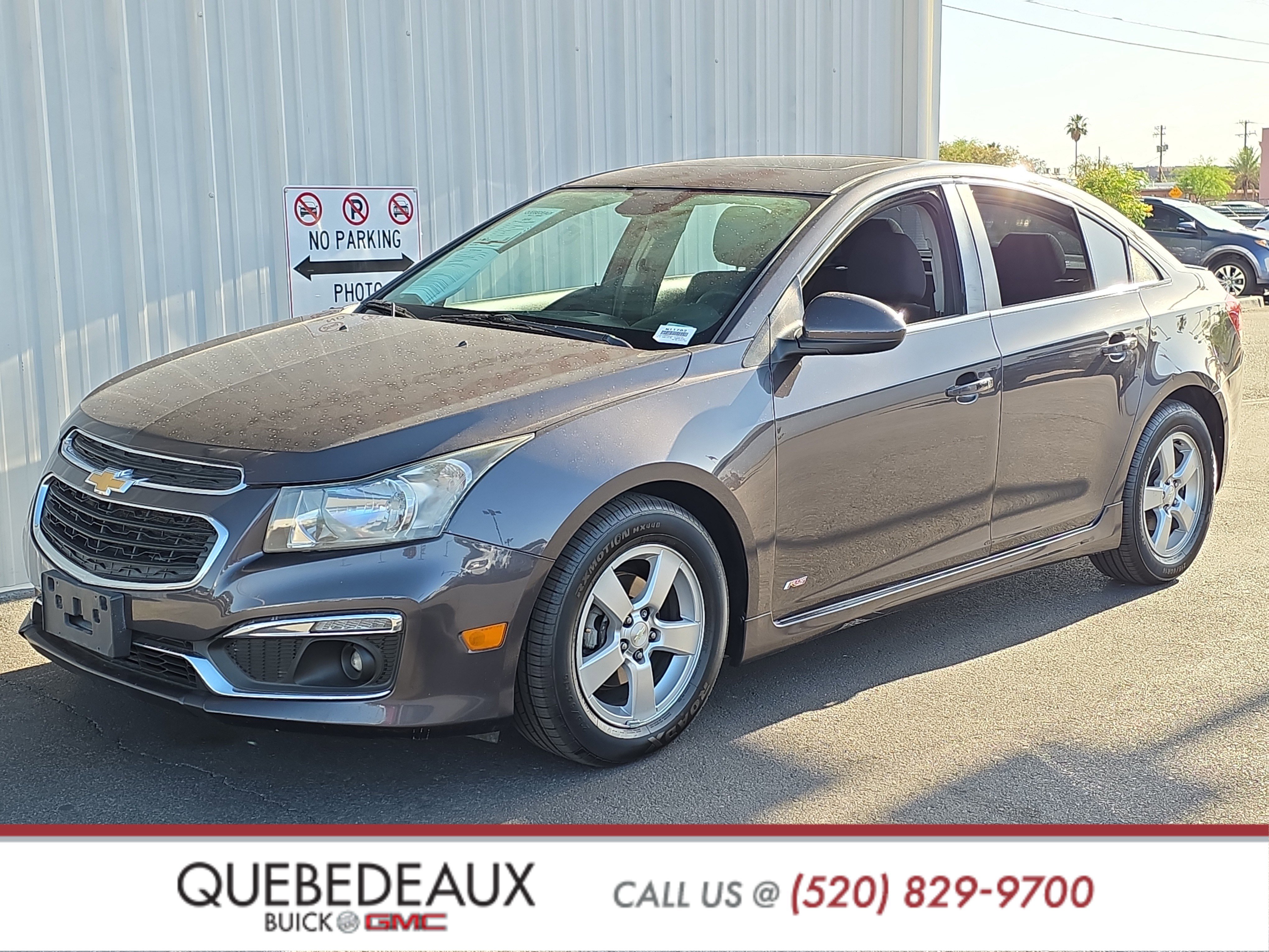 Used 2016 Chevrolet Cruze LT w/ Sun And Sound Package FWD image 3