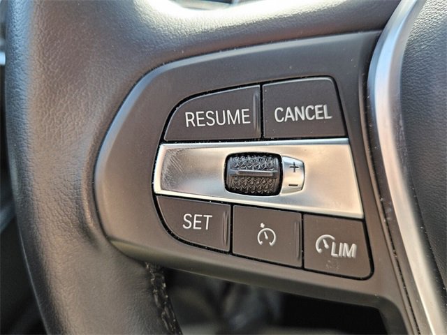 Used 2024 BMW 330e image 11