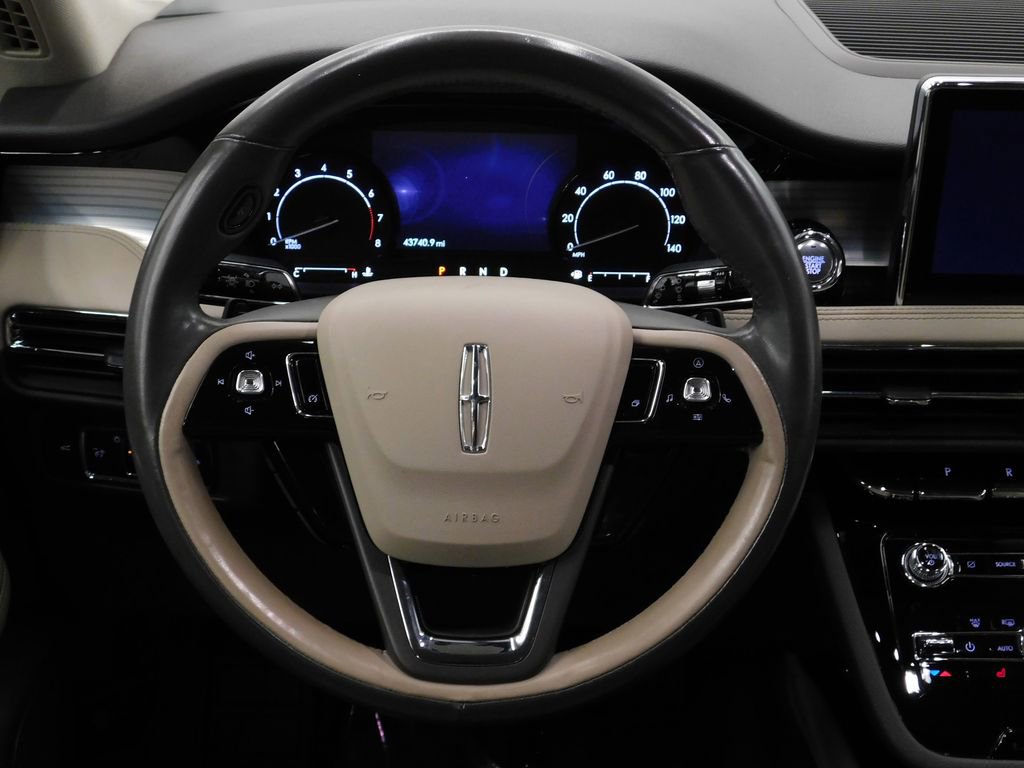 Used 2021 Lincoln Corsair Standard w/ Equipment Group 101A image 24