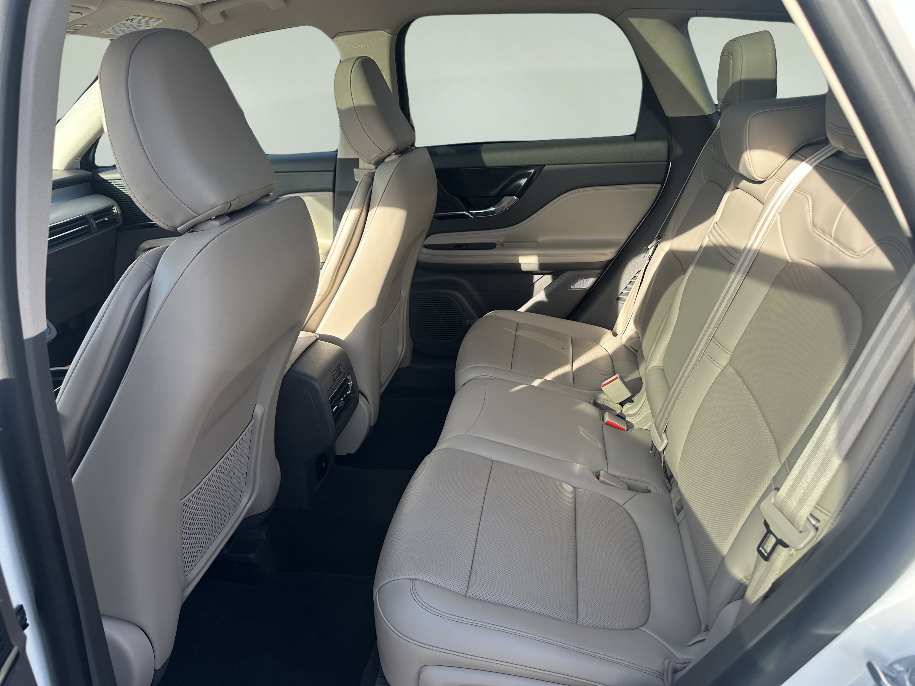 Used 2022 Lincoln Corsair AWD w/ Premium Package image 10