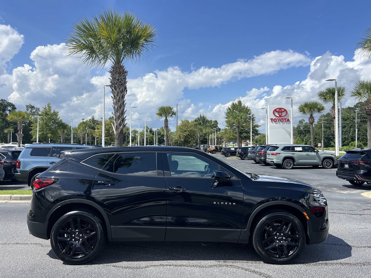 Used 2022 Chevrolet Blazer LT w/ LPO, Floor Liner Package FWD image 11